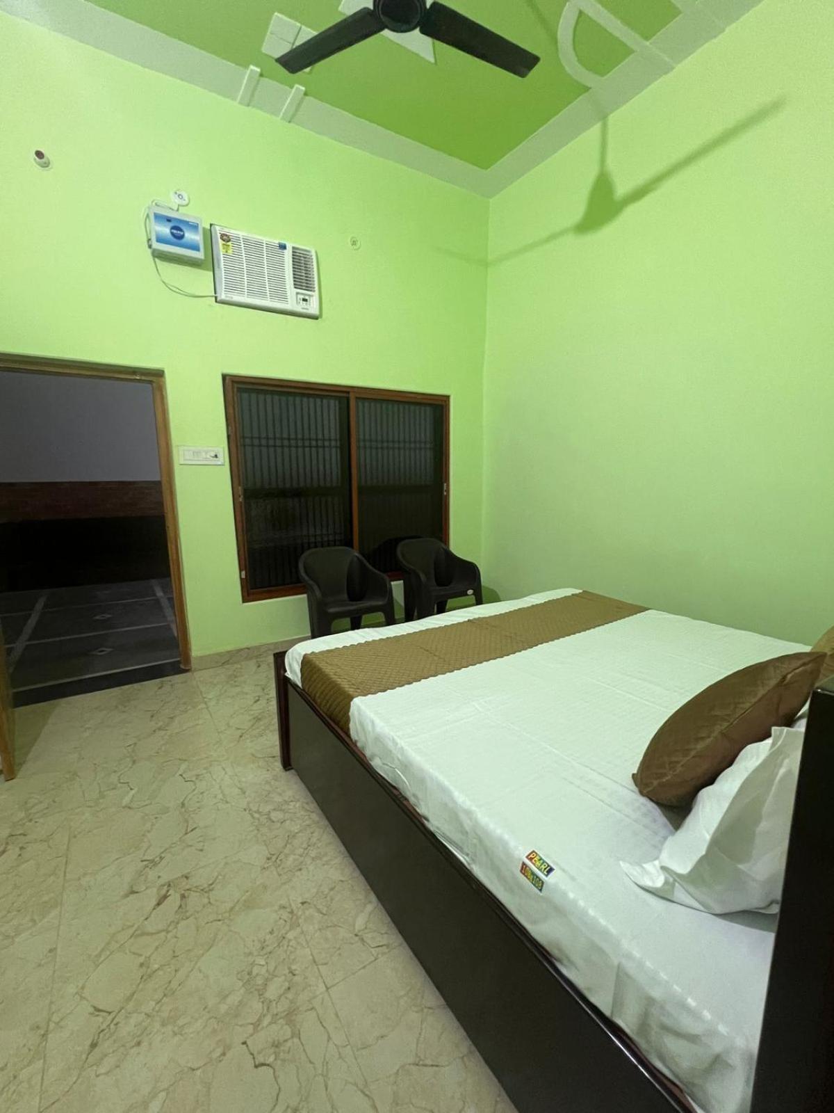 Hotel Vijay Palace Ayodhya Luaran gambar